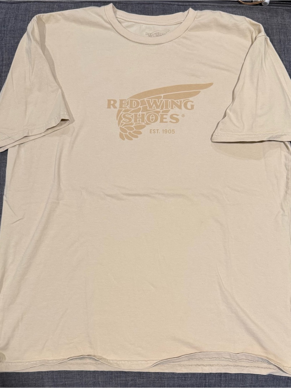 Red Wing Shoes Retro Relaxed Beige Logo Short Sleeve Tee